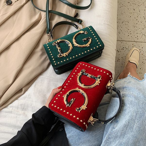 

2021 spring bag summer women's fashion new single trade shoulder square small messenger velvet foreign and mlshk