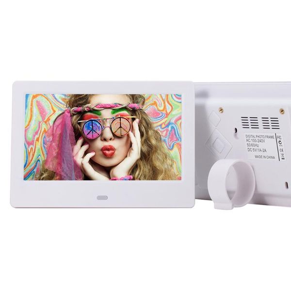 

digital po frames po remote control 7" inch frame factory wholesale with picture video playback function screen player