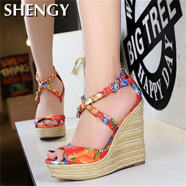 

dress shoes women's heightened sandals 2021 trend models pattern outdoor comfortable summer casual, Black