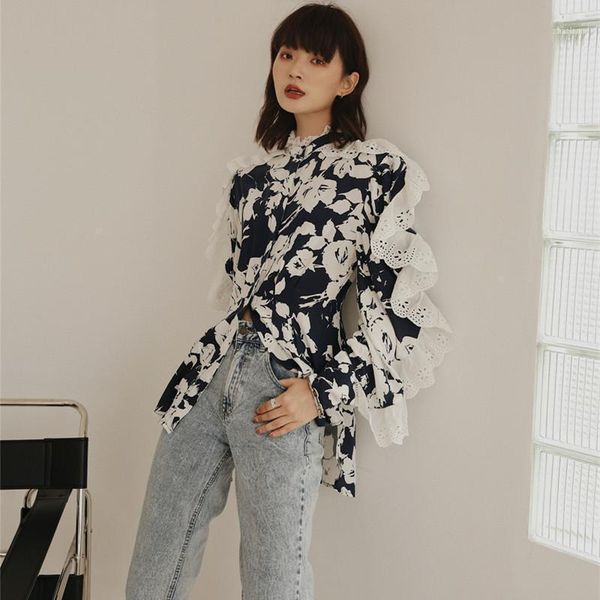 

elegant lace blouse shirt 2021 women clothing hollow out floral female blusa long sleeve1, White