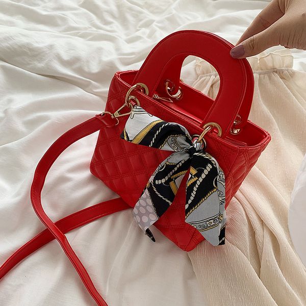 

silk scarf lingge princess diana bag 2021 korean version new women's fashion embroidered thread hand xiaoxiangfeng ins messenger