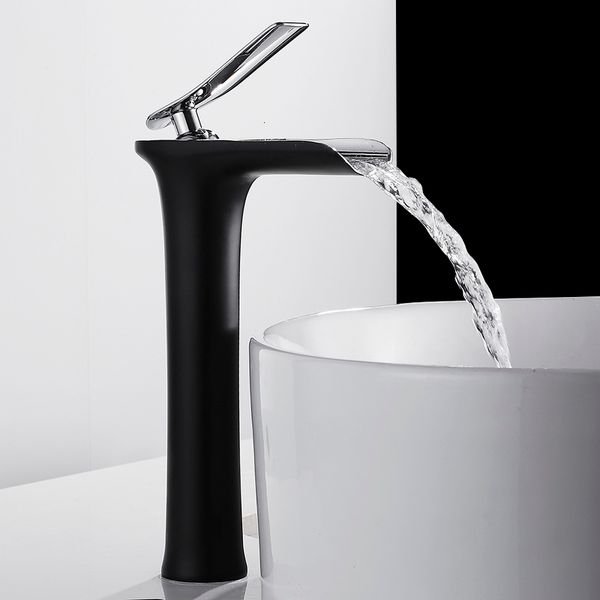 

2021 new waterfall faucet sink 68d5