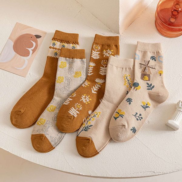 

winter sweet flower embroidered college style version autumn women, Black;white