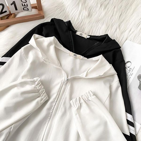 

women's jackets striped sports zipper hooded jacket 2021 spring casual short coat thin, Black;brown