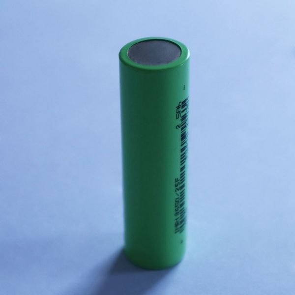 

batteries the pvc shell of thes battery has a capacity of 2500mah, stable performance and ultra-low temperature characteristics