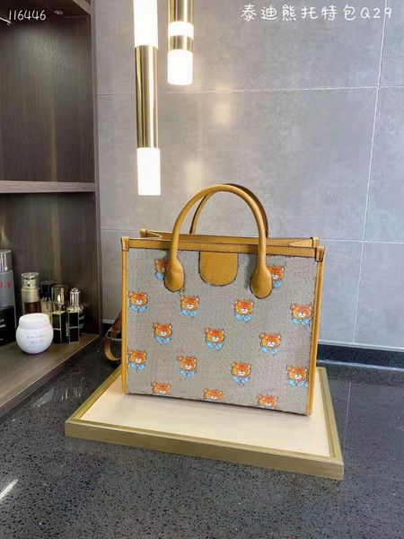 

luxury handbag one shoulder diagonal back designer design women's tote bag shopping bag 2021