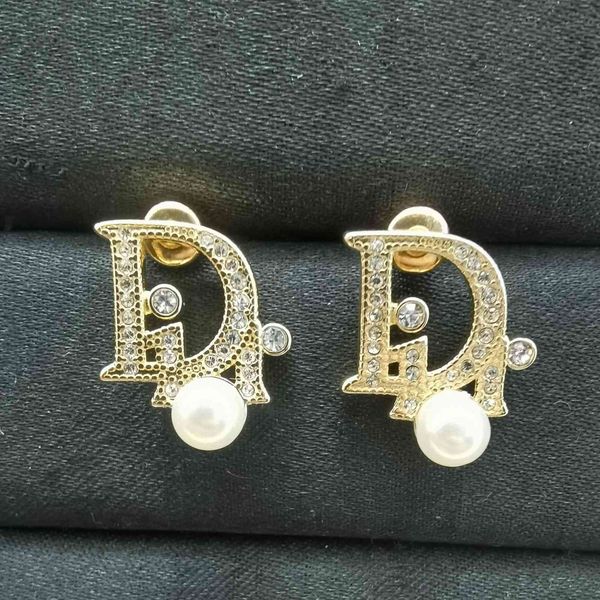 

fashion pearl earrings 2021 diamond designer family jewelry luxury letter high version d round temperament small 925 silver needle, Red;brown
