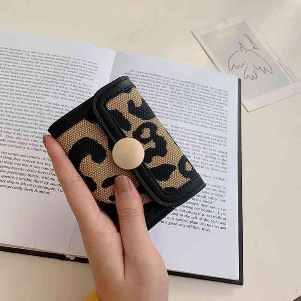 

2022 factory wholesale simple fashion short female buckle multi card pocket wallet versatile and korean short handbag, Red;black