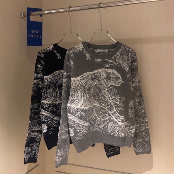 

2021 early autumn jungle series star same double-layer jacquard round neck long sleeve pullover knitted sweater women, White