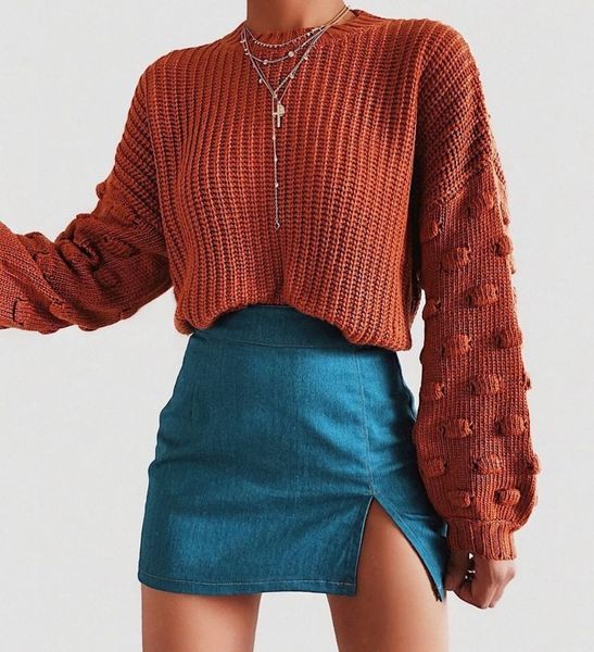 

2021 autumn winter new long large sleeve short personalized fashion tongle knitted pullover sweater, White