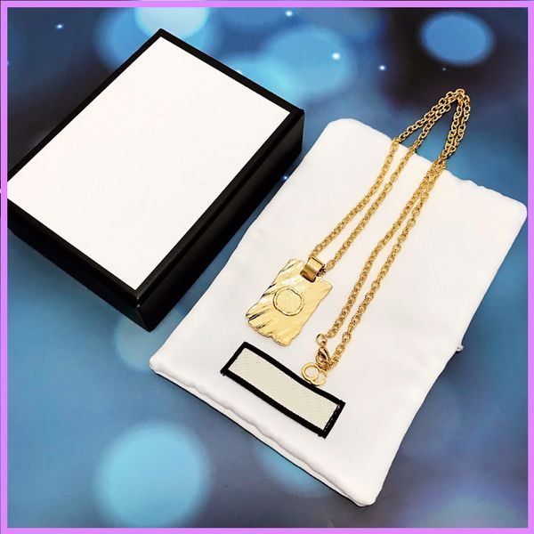Mens venda por atacado moda colar de pingente retrô colares de ouro designers jóias mulheres letras acessórios quadrados cadeia de cartão d2112092f