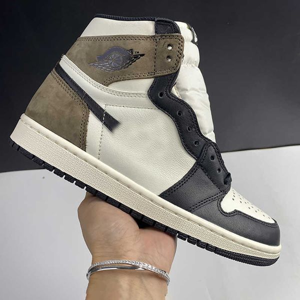 

(boxed) men's jumpman 1 basketball shoes and women's dark mocha gs outdoor casual sports