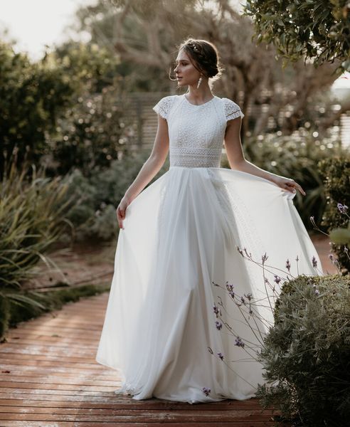 

exquisite jewel bohemian long wedding dresses a-line cap short sleeve boho lace bride dress chiffon beach bridal wedding gown customized, White