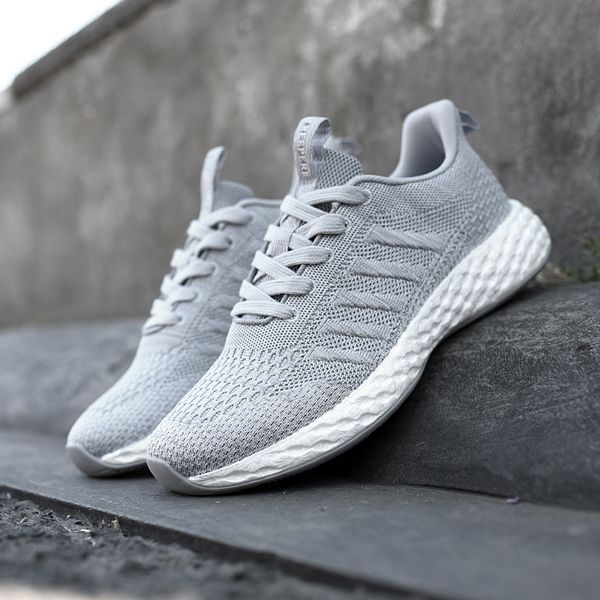 

discount 2021 men women local boots online store custom your on insole comfortable sports yakuda training sneakers for men running shoe, White;red