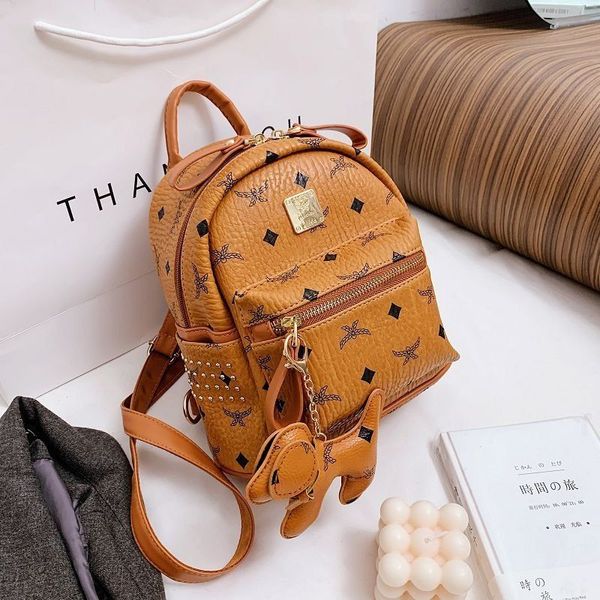 Mochila de couro para mulheres 2021 novo estilo coreano moda tendendo All-Matching imprimida saco de lazer viagem pequena mochila entreitada em septem