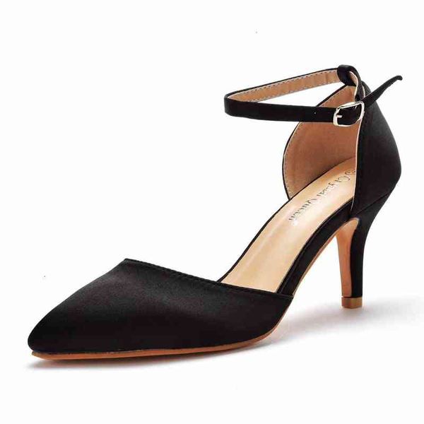 

7 cm large shallow mouth pointed high-heeled sandals silk satin heels