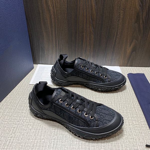 

2021ss arrival fashion trend men luxury designer shoes for men 3 colors genuine leather ace sneakers size 38-45, Black