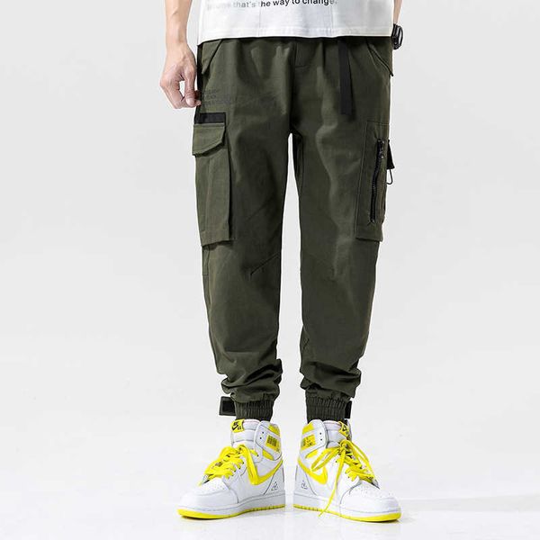 2020 Hip Hop Streetwear Pantaloni da jogging verdi neri da uomo Borsa laterale da uomo Pantaloni sportivi Nastri Pantaloni casual da uomo con elastico in vita Y0927