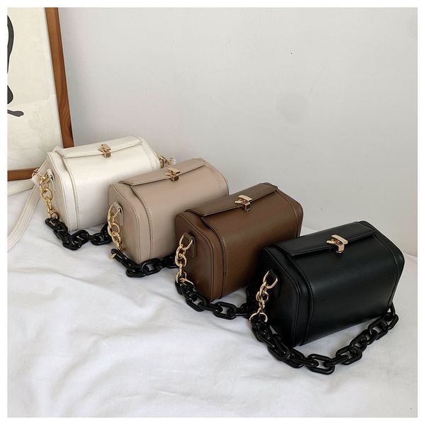 

niche design bag women's new fashion in autumn and winter 2020