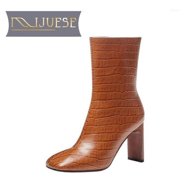 

boots mljuese 2021 women ankle cow leather winter short plush square toe zipper checkered high heels female size 3911, Black