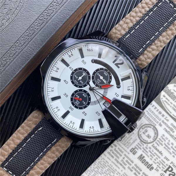 

7-7military men watch fashion business leather strap quartz movement dial all the work of sports and leisure monte, Slivery;brown