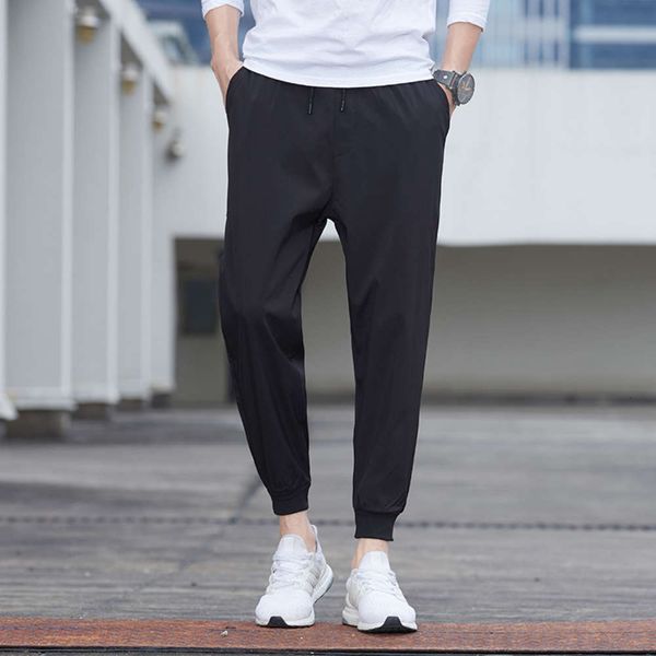 

2020 summer new korean black sport legged pants men's casual capris