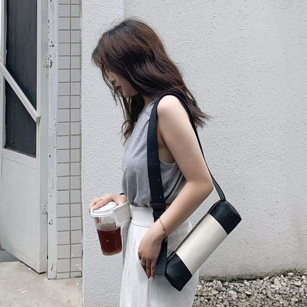 

design handbag bag women's new one shoulder messenger bag in 2021, Red;black