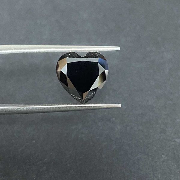 Pietre preziose di diamanti Moissanite coltivate in laboratorio a forma di cuore di colore nero speciale su slae per la creazione di gioielli H1015