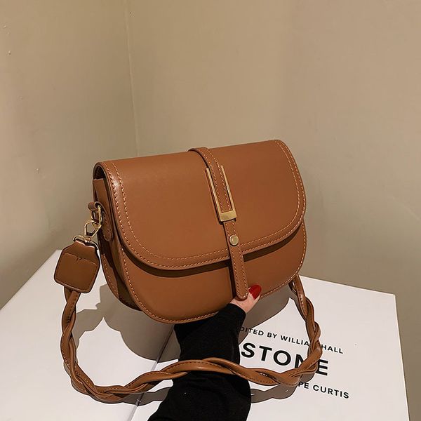 

korean small bag women's 2021 fashion texture single shoulder foreign style ins messenger saddle