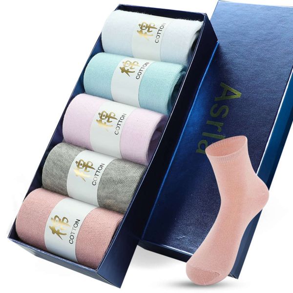 

medium spring, Black;white