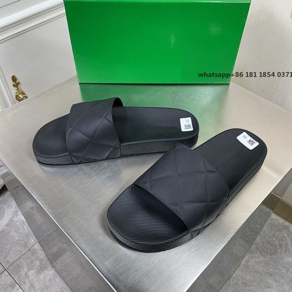 

2021s fashionable luxury fashion designer sand slippers flat bottom comfortable brand men's casual summer wide soled sandals with box s, Black