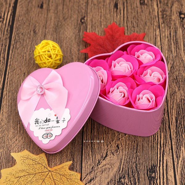 NOVITÀ Amante di San Valentino Fiori di rosa Bouquet di rose con orsacchiotto Regalo di compleanno Confezione in metallo Fiore di sapone all'olio essenziale RRB11759