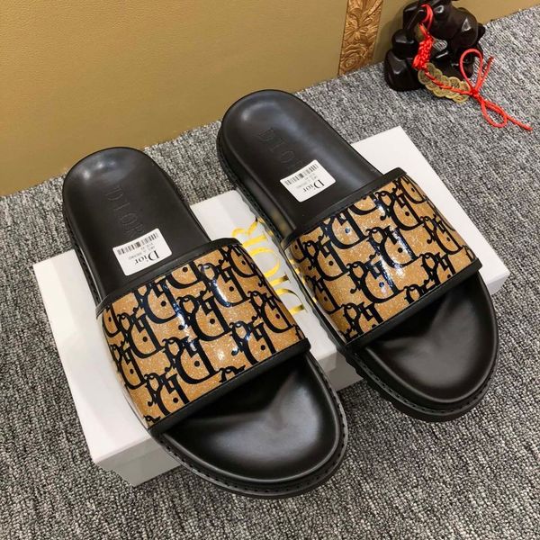 

the latest popular men's sandals in the summer of 2021 is a pair slippers that look better than real thing, zly zly, Black