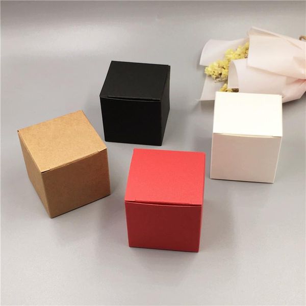 

gift wrap wholesale square shape small cute kraft paper packing box blank diy design candy cosmetics storage carton 5x5x5cm