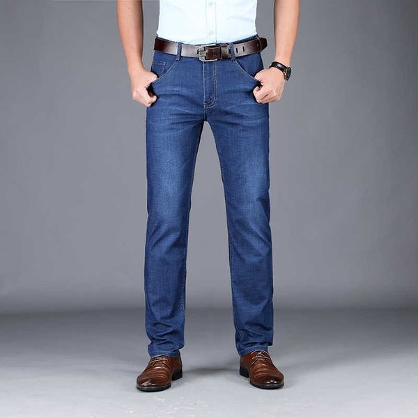 

aged middle men's jeans in spring and summer, Blue