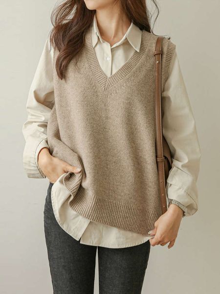 

vest blouse loose spring 2021 new v-neck bottomed sweater with jersey over the shoulder, White;black