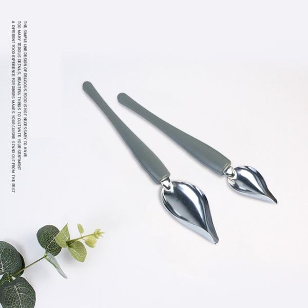 

spoons molecular cuisine spoon chocolate sauce pencil creative decoration western dessert chef drawing embellishment tool