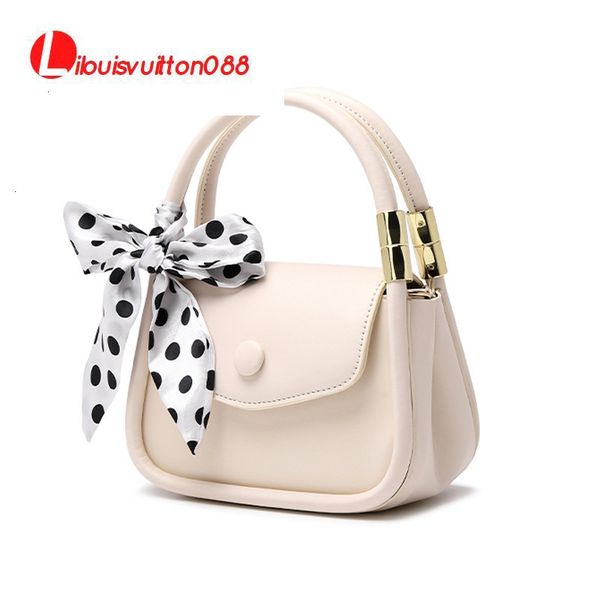 

designer handbags ladies messenger portable small bag single shoulder 2021 spring and summer texture japan south korea fashion fresh mini ro