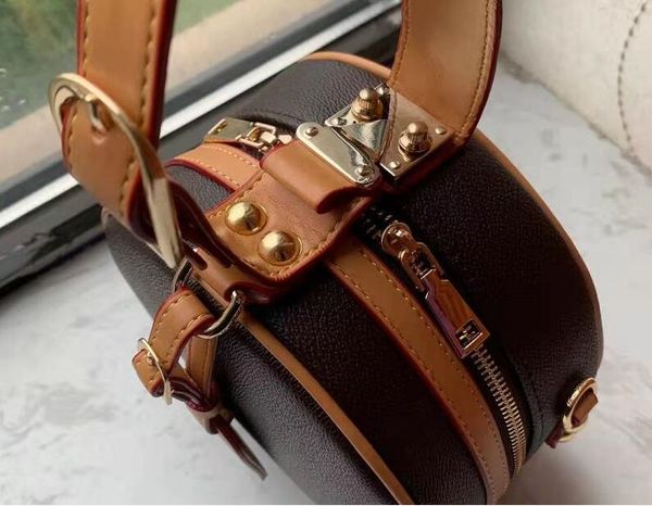 

2020 european and american new printed leather handbag small round messenger bag designer design