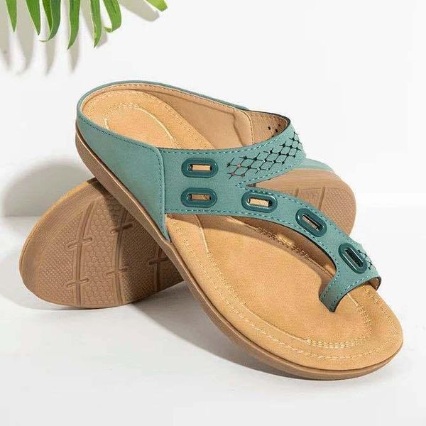 

sandals independent station 2021 summer cross-border arrival flip-flops leather metal hollow stitching flat women's casual shoes, Black