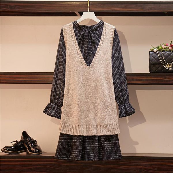 

fat mm slim westernized sweater and horse armor suit in autumn, White