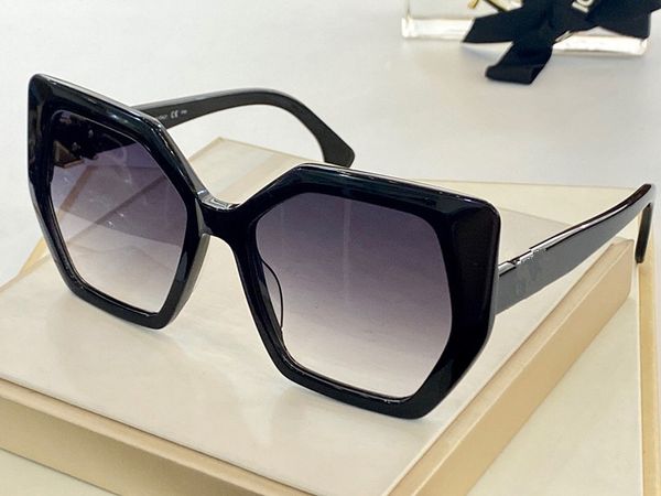 

0482 new advanced ladies sunglasses use sheet leg monocle square glasses anti-uv400 lens avant-garde glasses send box, White;black