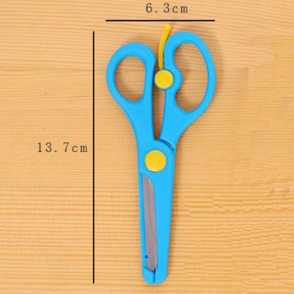 

1pcs mini kawaii stationery children novelty offices diy plastic scissors students leuke craft school supplies