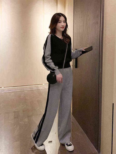 

woman casual dresses 2022 autumn v-neck striped hoodie + loose wide leg pants two-piece age reducing leisure sports suit, Black;gray