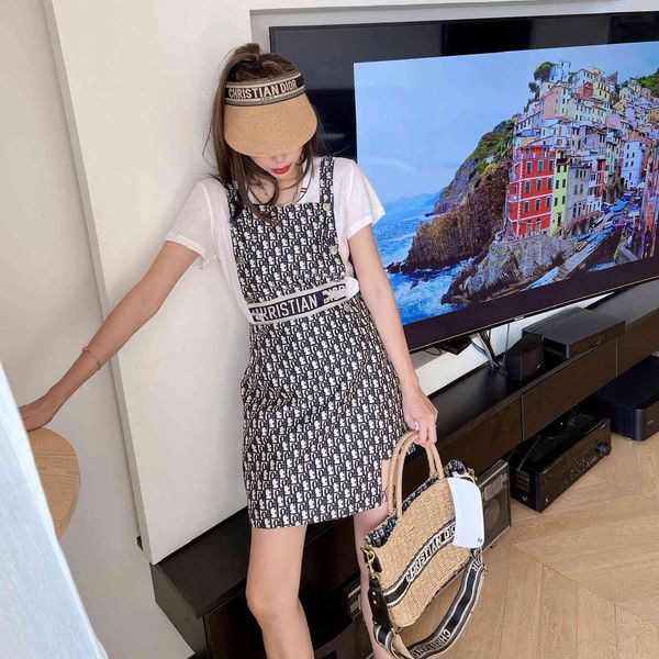 

dress d family 2021 summer old letter jacquard strap, White;black