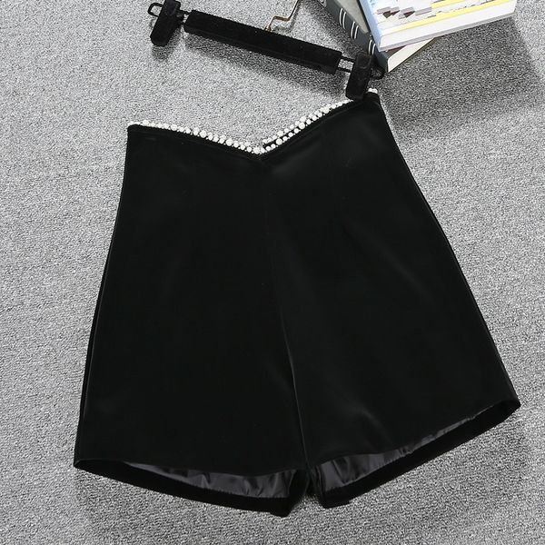 

deat 2021 autumn winter high waist velvet shorts women ins outer wear western style slim beaded a-line black casual rc011 210301, White;black