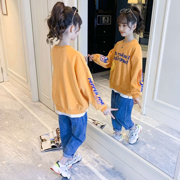 

set new korean girls' sweater cartoon printed in spring 2021, White