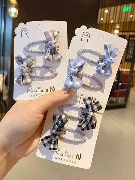 

2 pcs/set of hand-made lattice printing bow hair clips, including children's and girls hair clips, girls headdresses, Slivery;white