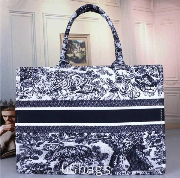 

2022 d. shopping bag handbag women luxurys designers fashion embroidery bags handbags designer should er clutch with silk scarf