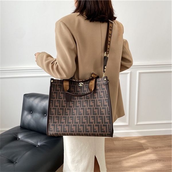 

atmosphere women's large capacity slung new popular single shoulder portable tote bag purses purse female